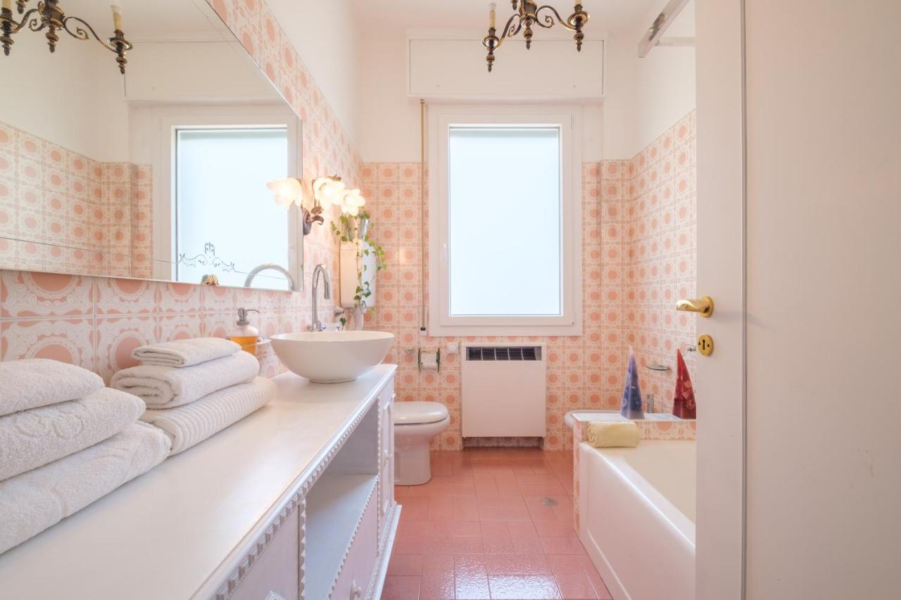 Fabula Rooms 3 Suites With Private Bathroom Bologna Luaran gambar