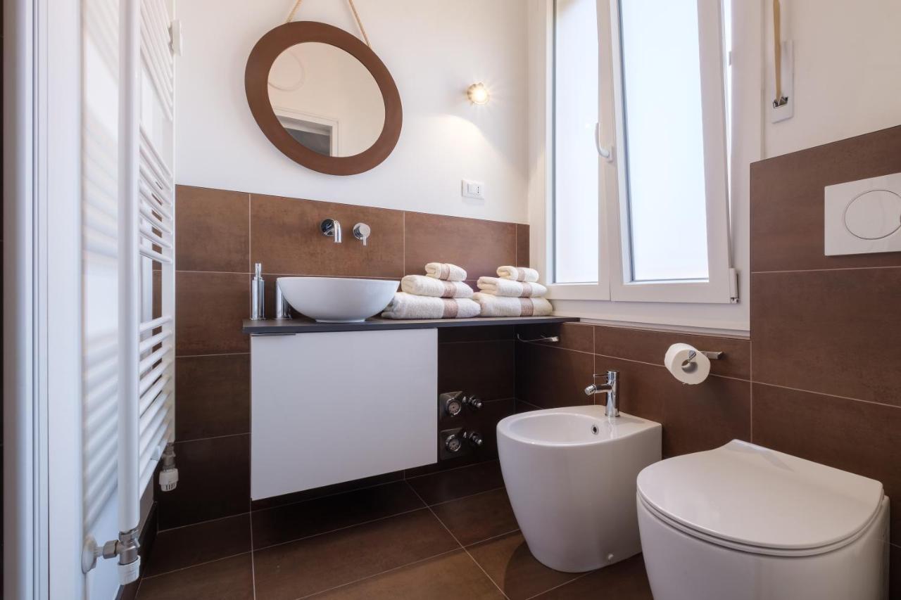 Fabula Rooms 3 Suites With Private Bathroom Bologna Luaran gambar